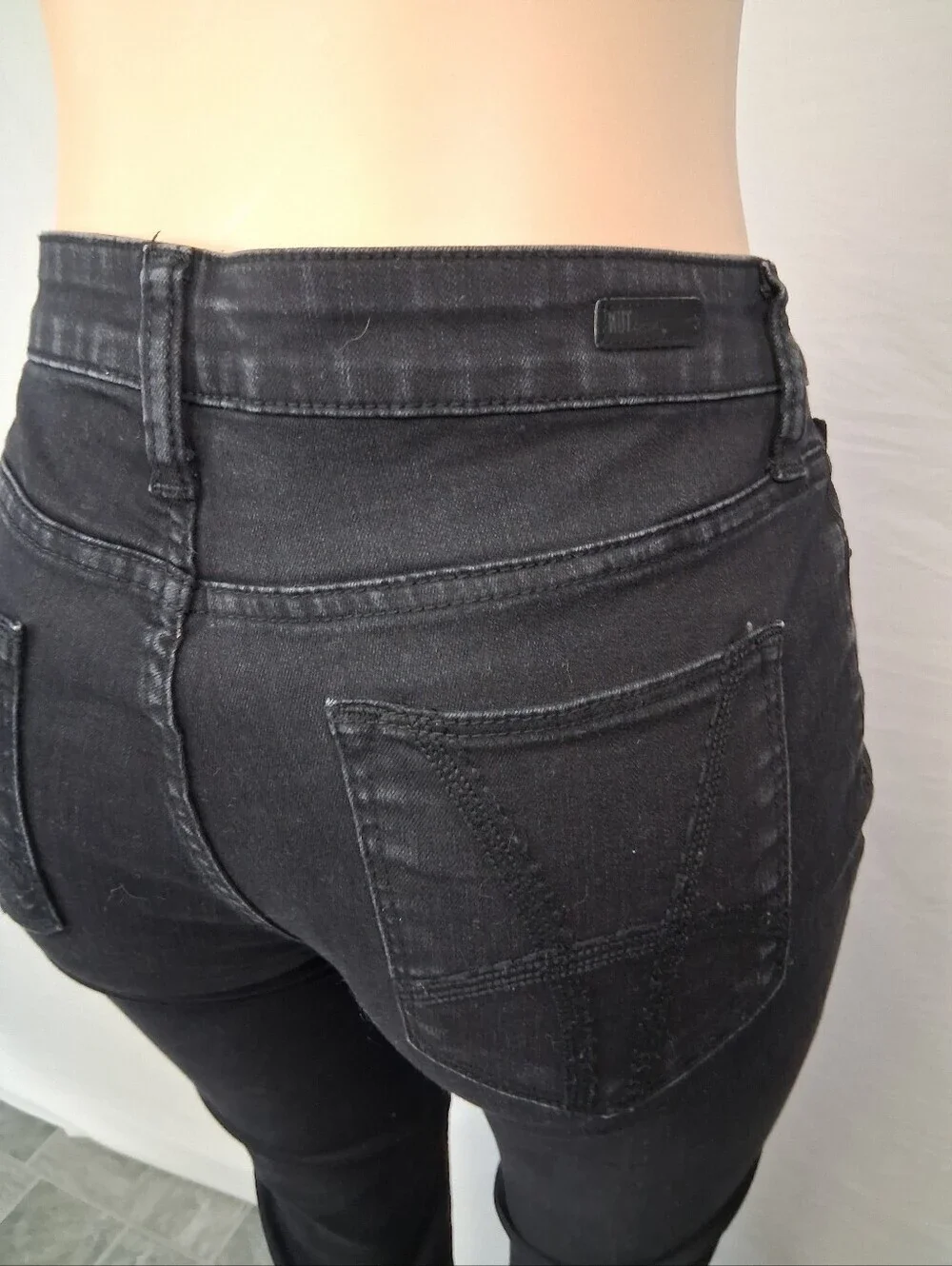 Kut from the Kloth Black High-Rise Flare Jeans - Picture 9 of 17
